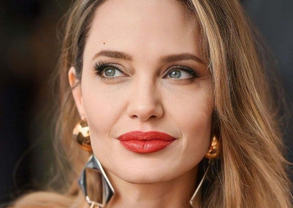 Анджеліна Джолі надає перевагу природності Анджеліна Джолі надає перевагу природності