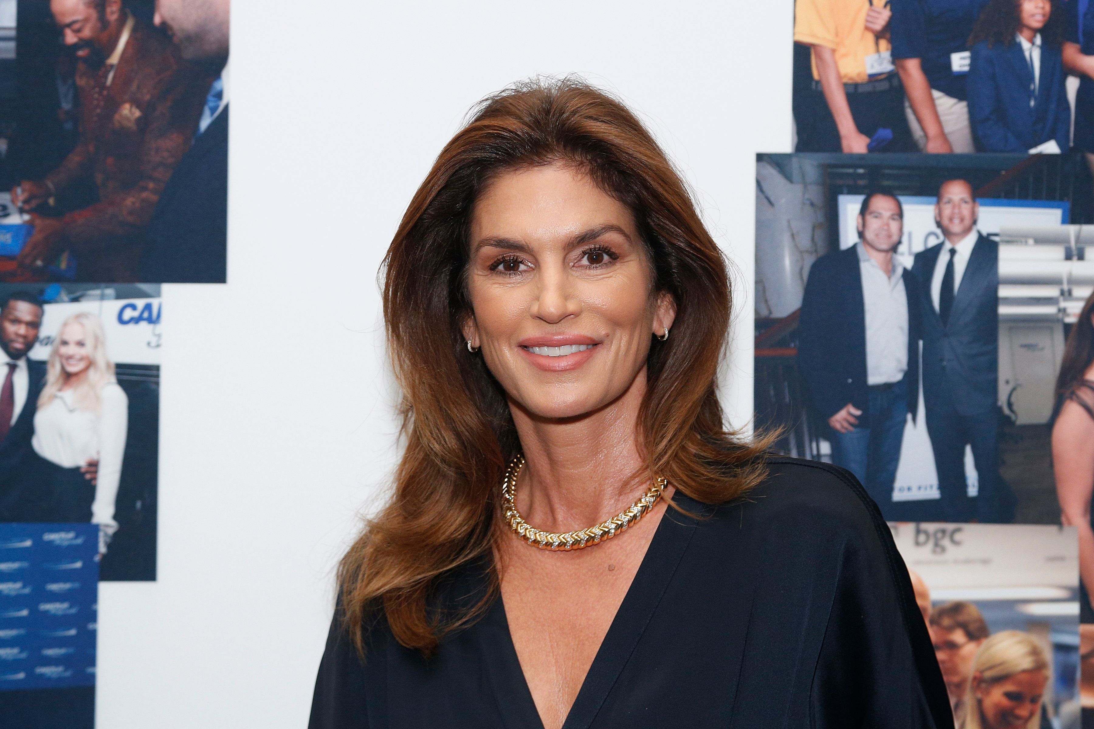 Супермодель і телеведуча Сінді Кроуфорд Супермодель і телеведуча Сінді Кроуфорд