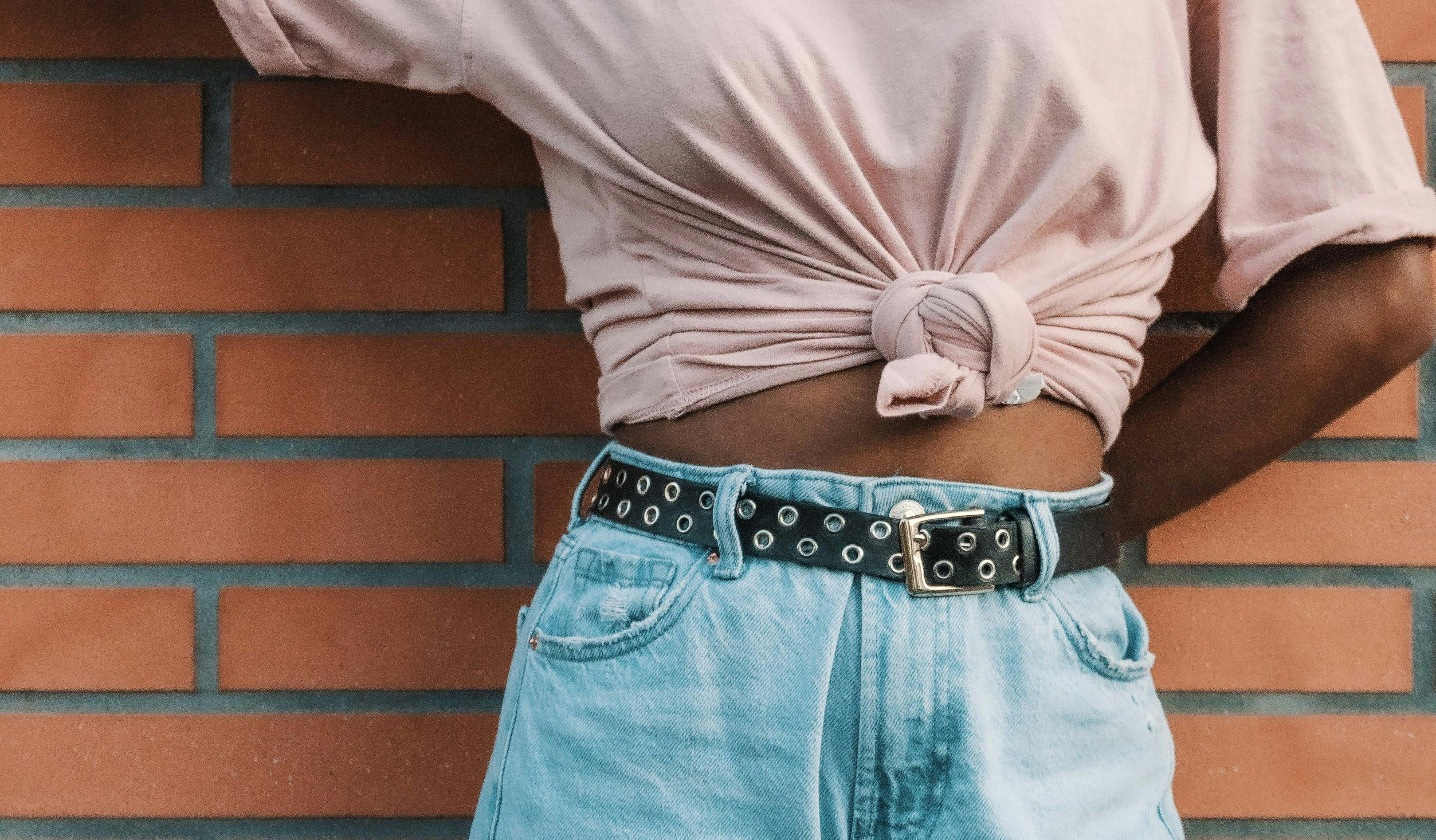 Секрети ідеального образу: як стильно зав'язати сорочку - Lady Секрети ідеального образу: як стильно зав'язати сорочку - Lady