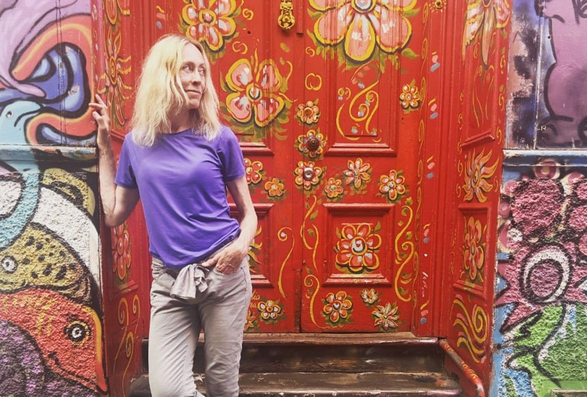 Женщина ищет секреты долголетия Женщина ищет секреты долголетия