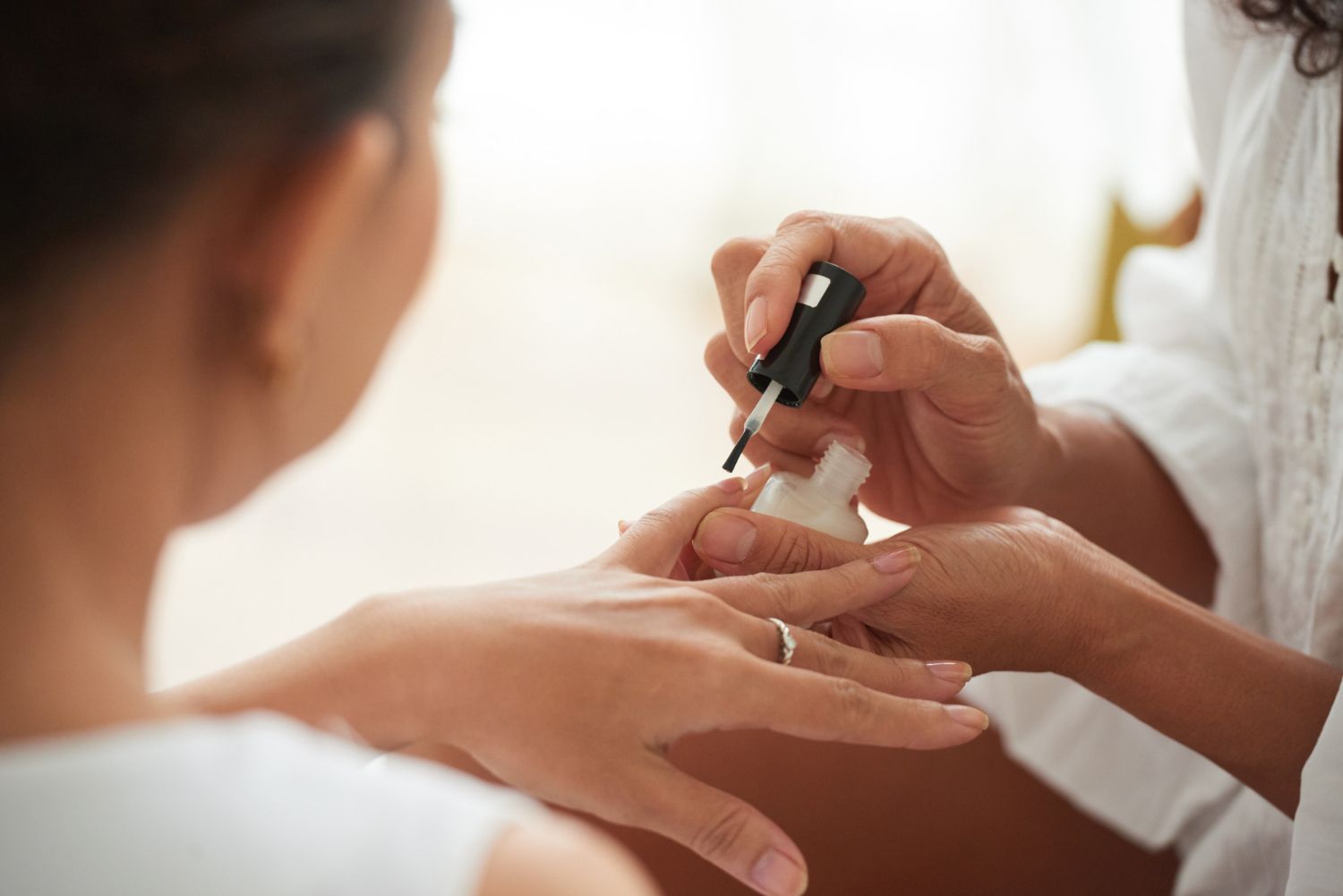 Який манікюр омолоджує руки Який манікюр омолоджує руки