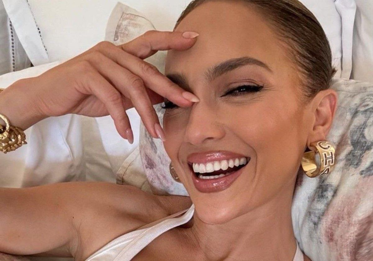 Джей Ло выбирает минималистичные дизайны Джей Ло выбирает минималистичные дизайны