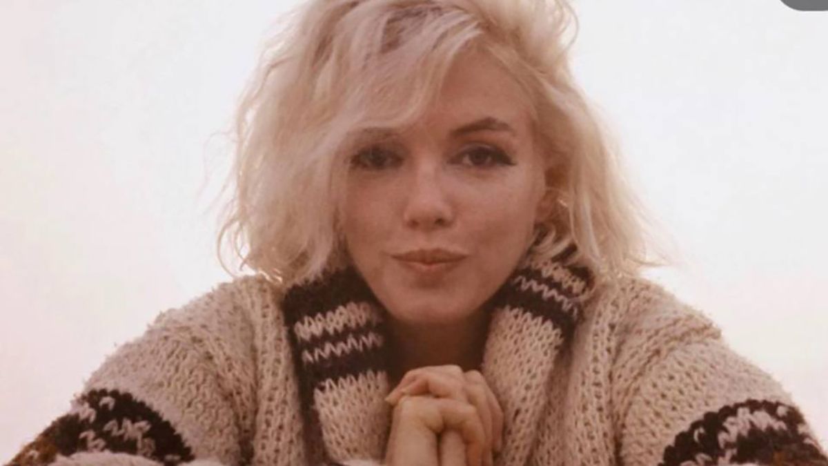 Дівчина з Одеси знайшла ексклюзивний светр Дівчина з Одеси знайшла ексклюзивний светр