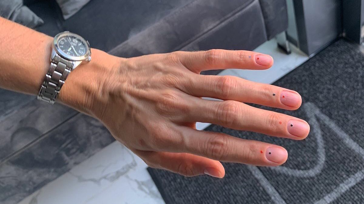 Актуальные цвета и дизайны на коротких ногтях Актуальные цвета и дизайны на коротких ногтях