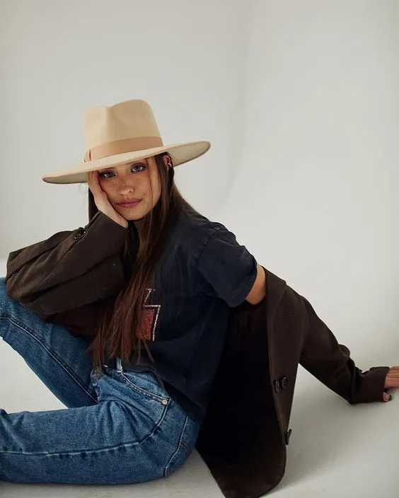 Красиві головні убори на осінь 2024 Красиві головні убори на осінь 2024