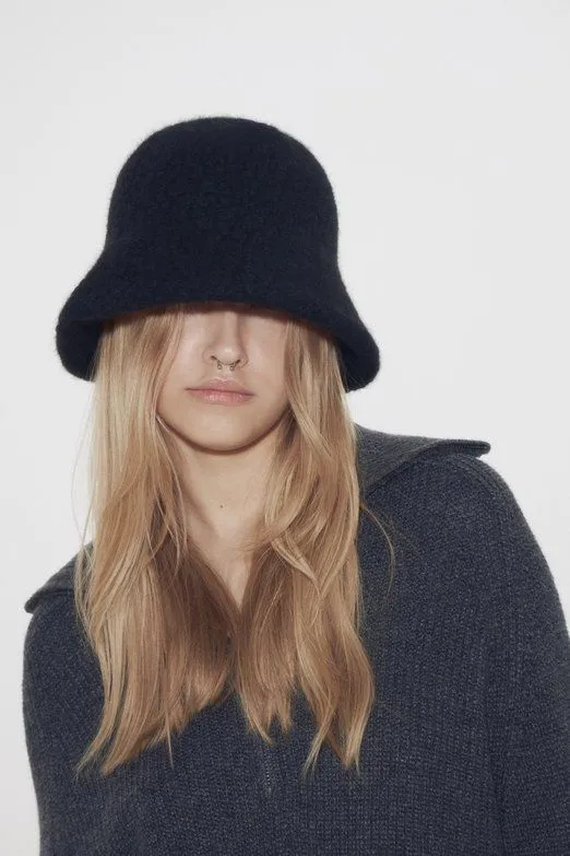 Красиві головні убори на осінь 2024 Красиві головні убори на осінь 2024