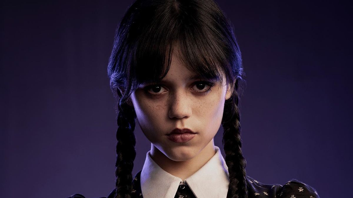 Стильный образ на Хэллоуин в стиле Венздей Стильный образ на Хэллоуин в стиле Венздей