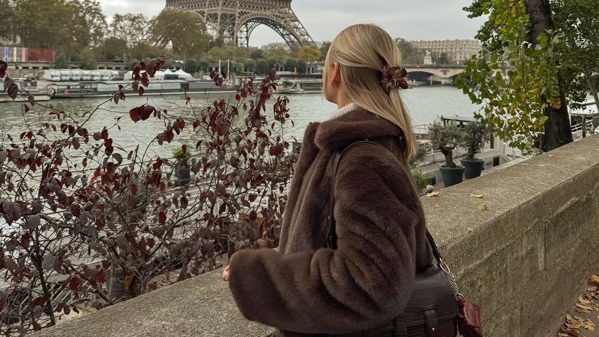 Вбрання, яке треба купити в головному кольорі Pantone Вбрання, яке треба купити в головному кольорі Pantone