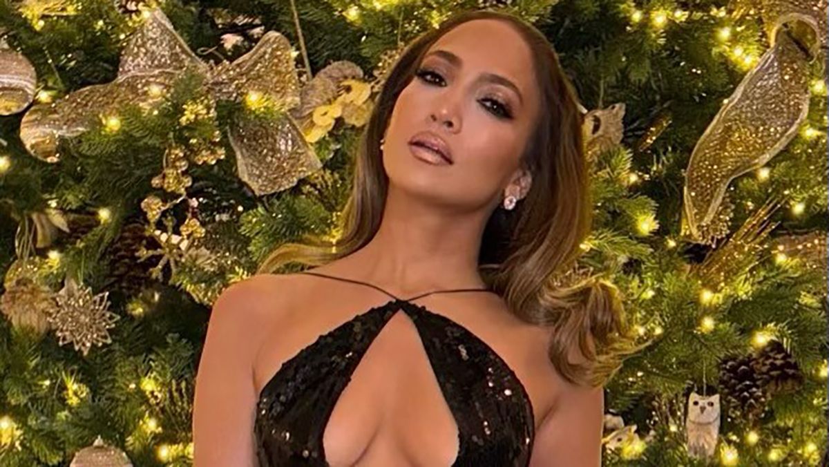 Дженнифер Лопес надела платье для Нового года Дженнифер Лопес надела платье для Нового года