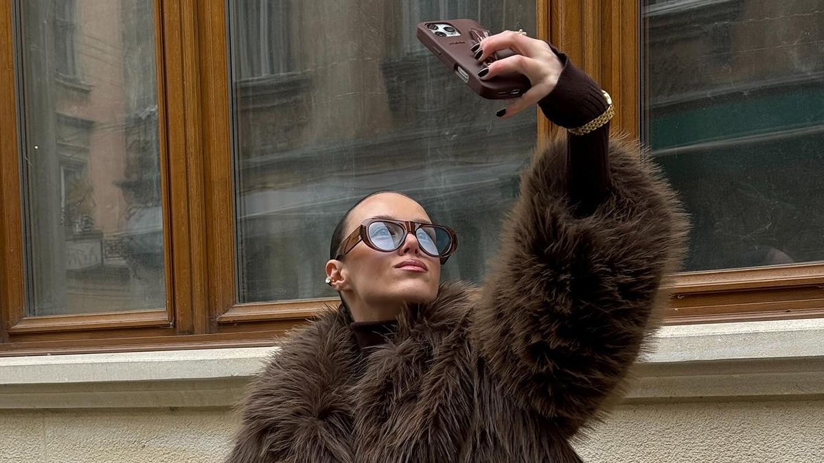 Коротка шуба стала хітом цієї зими Коротка шуба стала хітом цієї зими