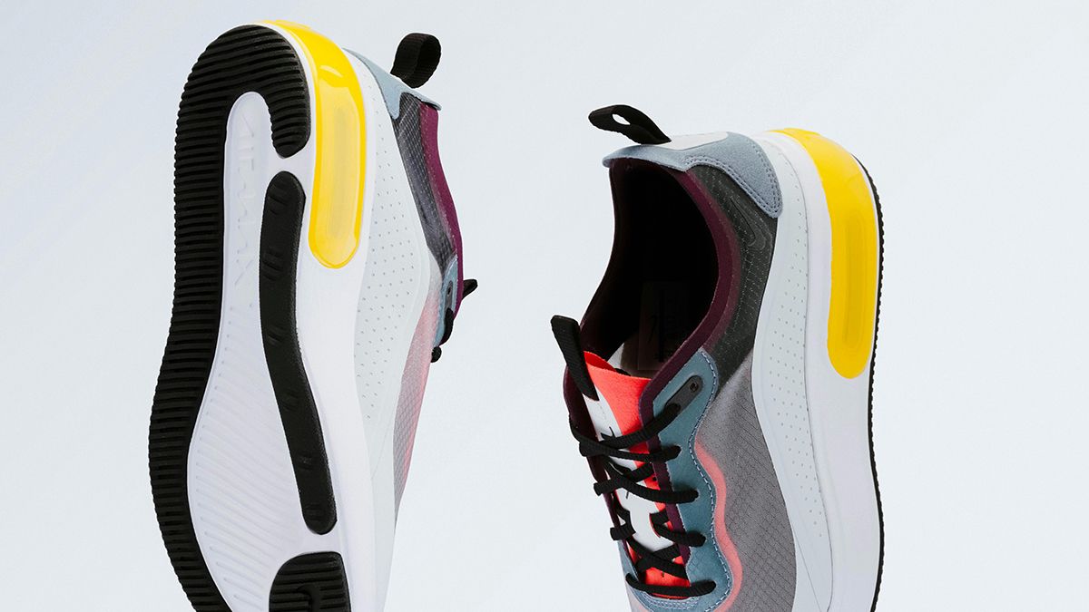 Петельки на кроссовках имеют специальное назначение Петельки на кроссовках имеют специальное назначение