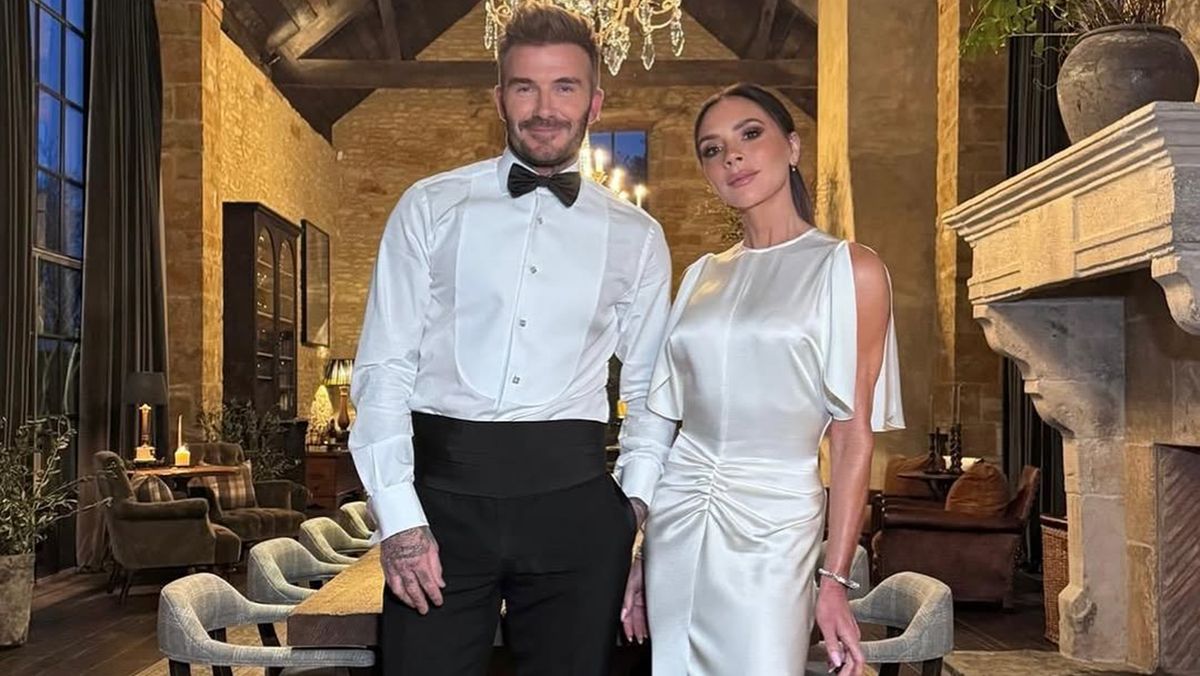 Девід та Вікторія Бекхем на званій вечері Девід та Вікторія Бекхем на званій вечері