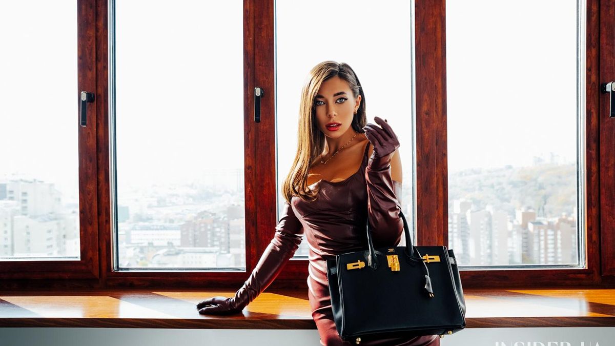 Анна Неплях показала власну колекцію сумок Анна Неплях показала власну колекцію сумок