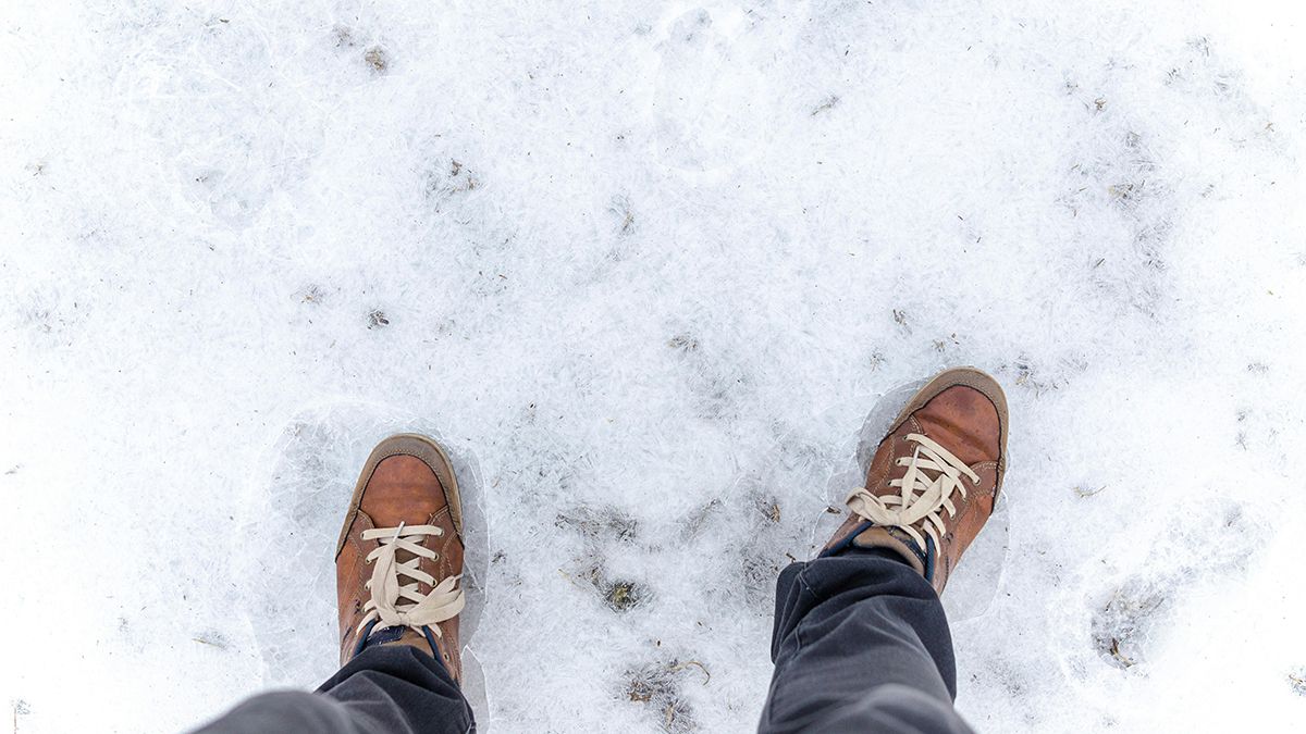 Советы, которые помогут убрать соль с обуви Советы, которые помогут убрать соль с обуви