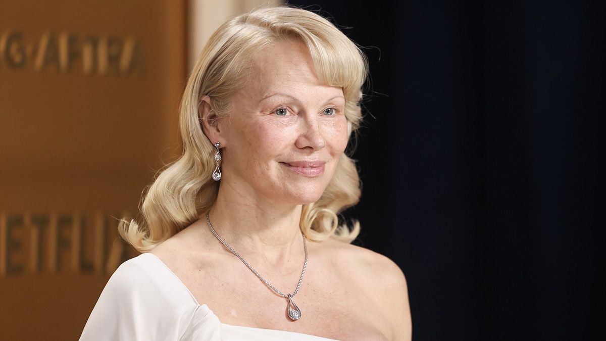 Красивий образ Памели Андерсон Красивий образ Памели Андерсон