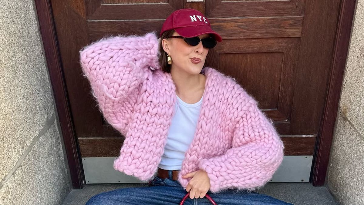 Стильные образы в розовых нарядах в розовом цвете Стильные образы в розовых нарядах в розовом цвете