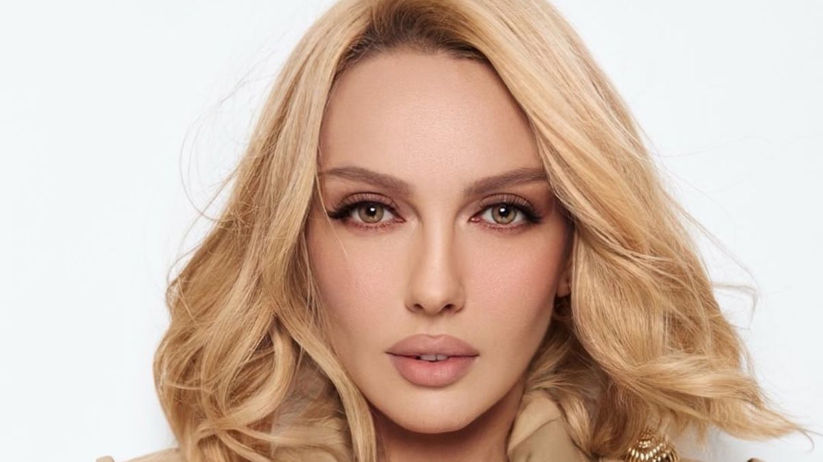 Самые красивые стрижки для женщин после 40 лет Самые красивые стрижки для женщин после 40 лет