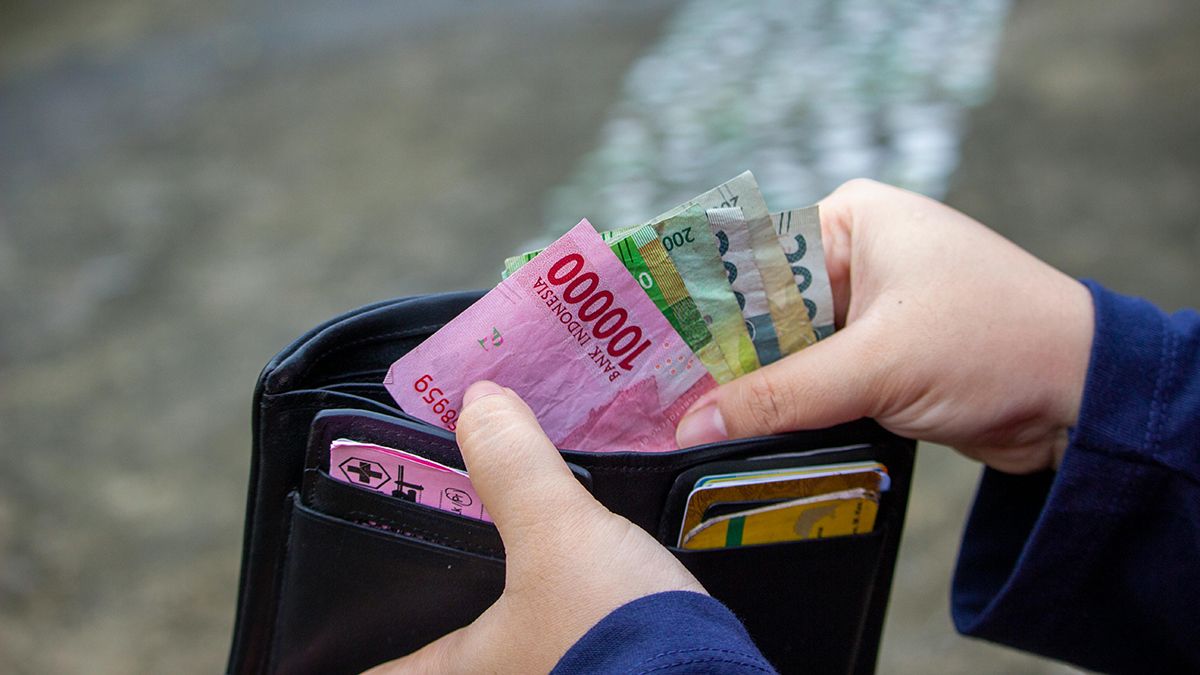 Какие цвета кошельков должны быть у каждого знака Зодиака Какие цвета кошельков должны быть у каждого знака Зодиака