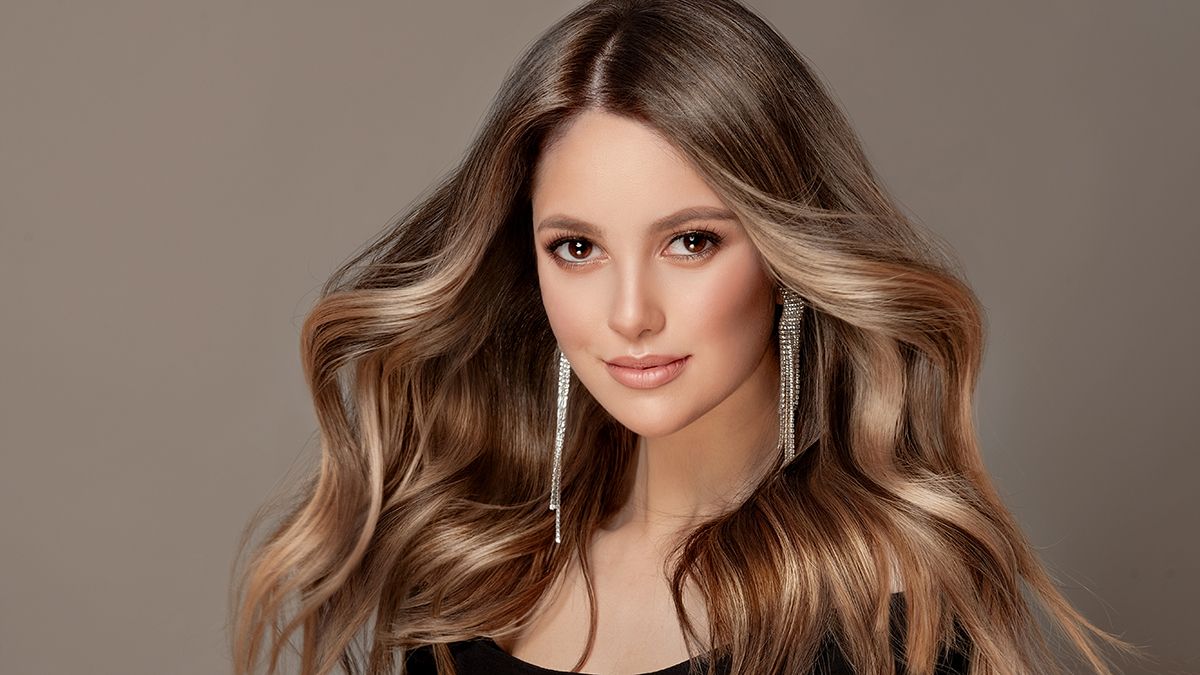 Колір фарби підбирають за типом шкіри та кольором очей Колір фарби підбирають за типом шкіри та кольором очей