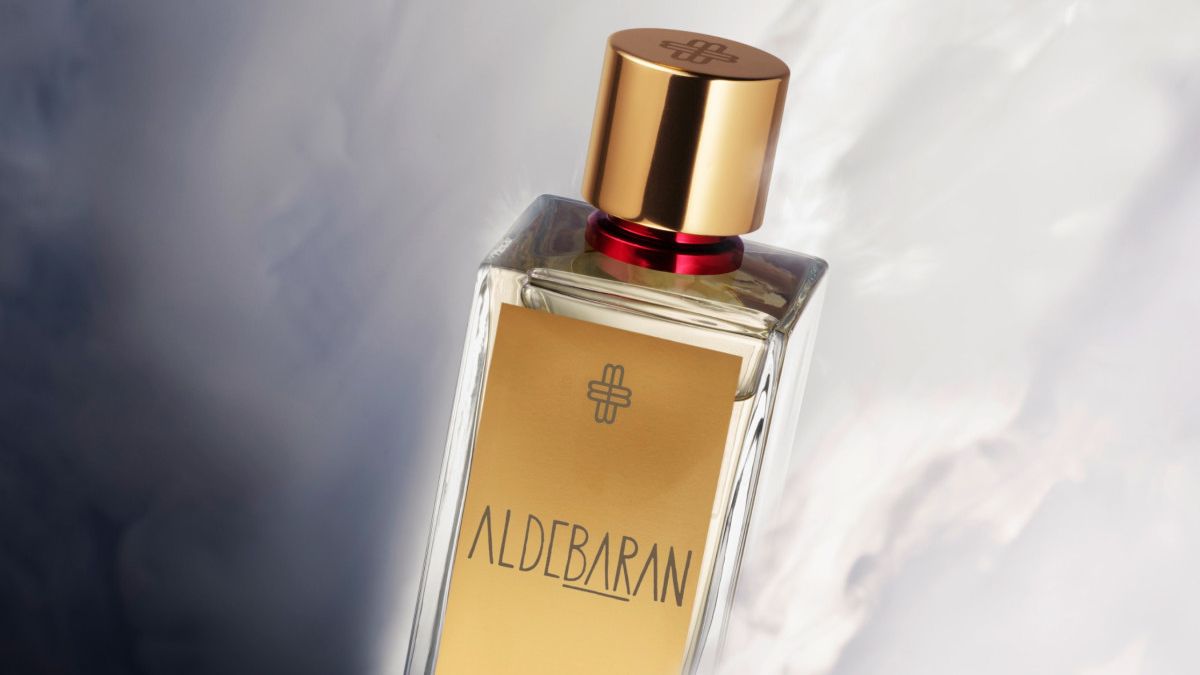 В моду врывается новый безупречный парфюм В моду врывается новый безупречный парфюм