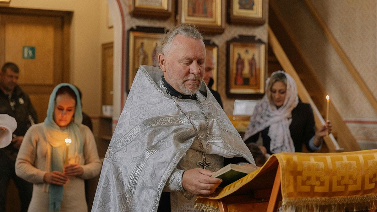 Названо речі, які не можна одягати в церкву Названо речі, які не можна одягати в церкву