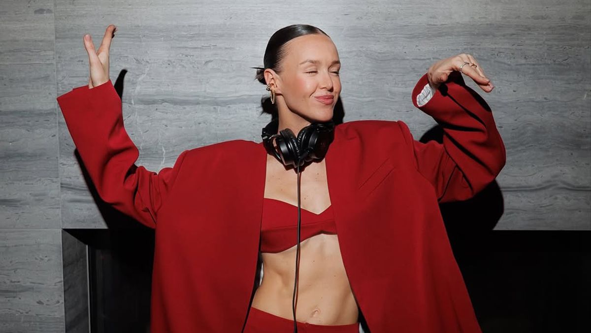 Модные стрижки на короткие волосы Модные стрижки на короткие волосы