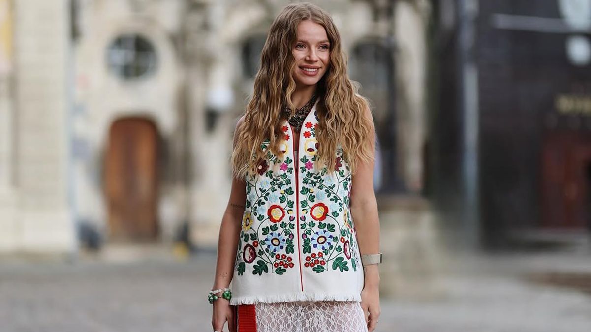 Красивые вышиванки на последний звонок Красивые вышиванки на последний звонок