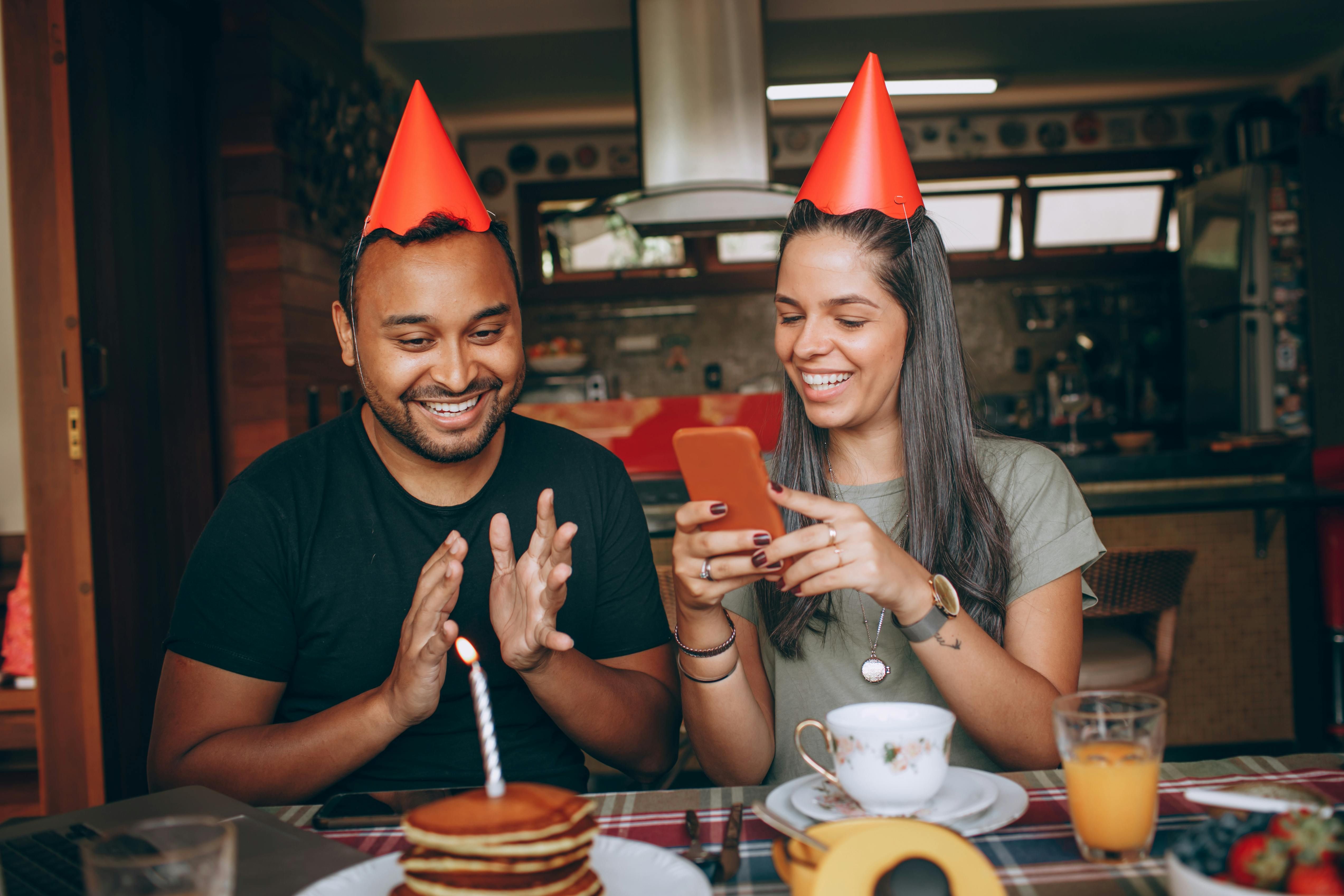 Варианты сообщений для поздравления с Днем рождения Варианты сообщений для поздравления с Днем рождения