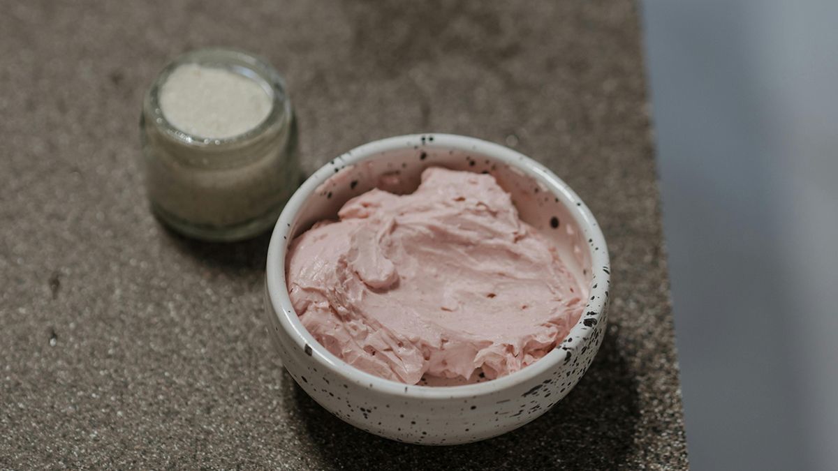 Рожева глина здатна покращити стан обличчя та волосся Рожева глина здатна покращити стан обличчя та волосся
