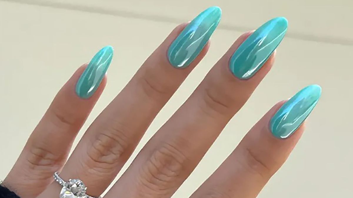 Трендовый маникюр на лето 2025 года Трендовый маникюр на лето 2025 года