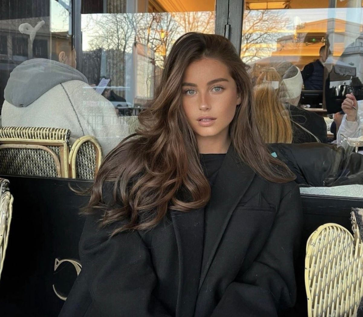 Smoked Suede Brunette - новий тренд осені Smoked Suede Brunette - новий тренд осені