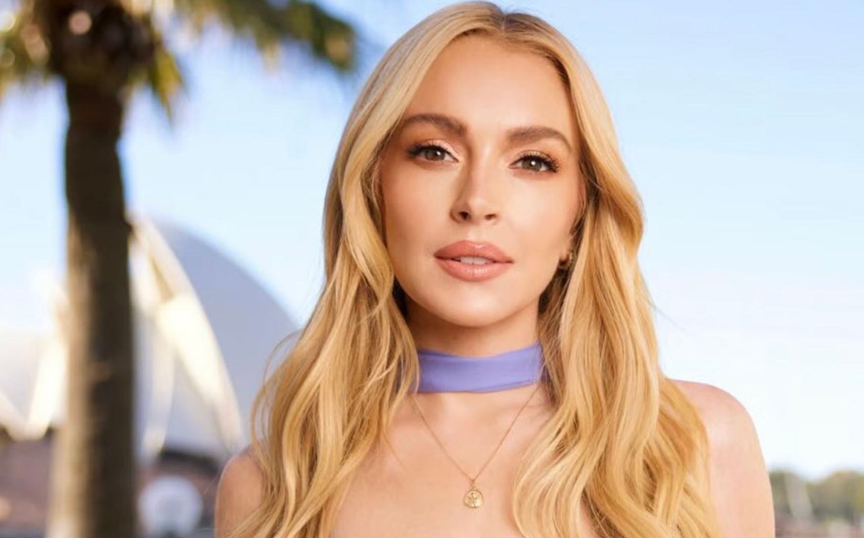 Ліндсі Лохан показала стрижку з 2000-х, яка знову актуальна Ліндсі Лохан показала стрижку з 2000-х, яка знову актуальна