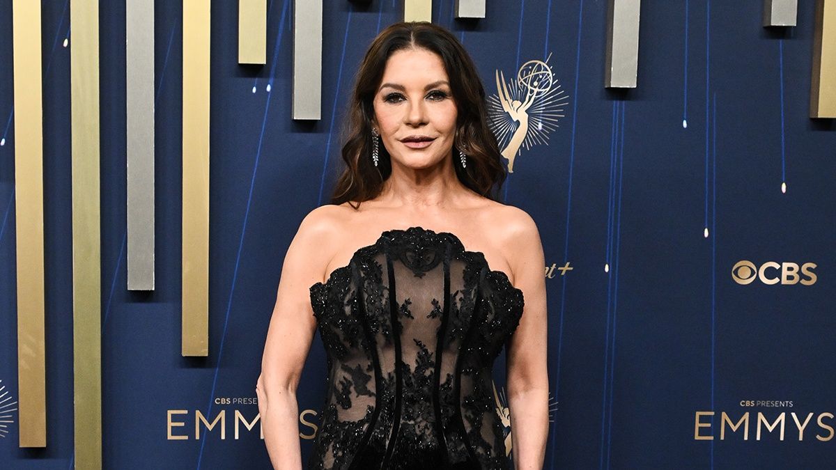 Красивый образ Кэтрин-Зетты Джонс Красивый образ Кэтрин-Зетты Джонс