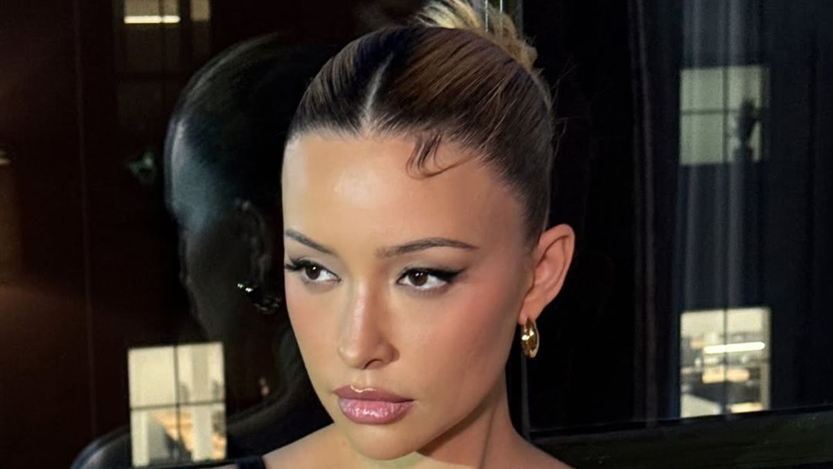 Красивая прическа на осень 2025 красивая прическа на осень 2025 Красивая прическа на осень 2025 красивая прическа на осень 2025