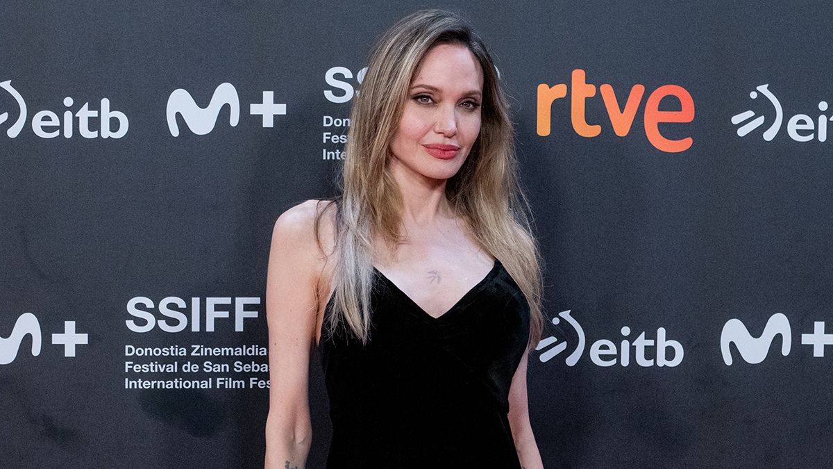 Изысканный образ Анджелины Джоли Изысканный образ Анджелины Джоли