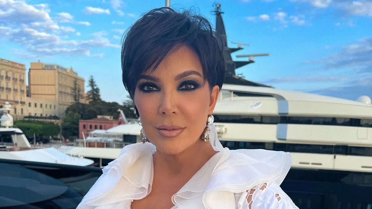 Изысканная омолаживающая стрижка Изысканная омолаживающая стрижка