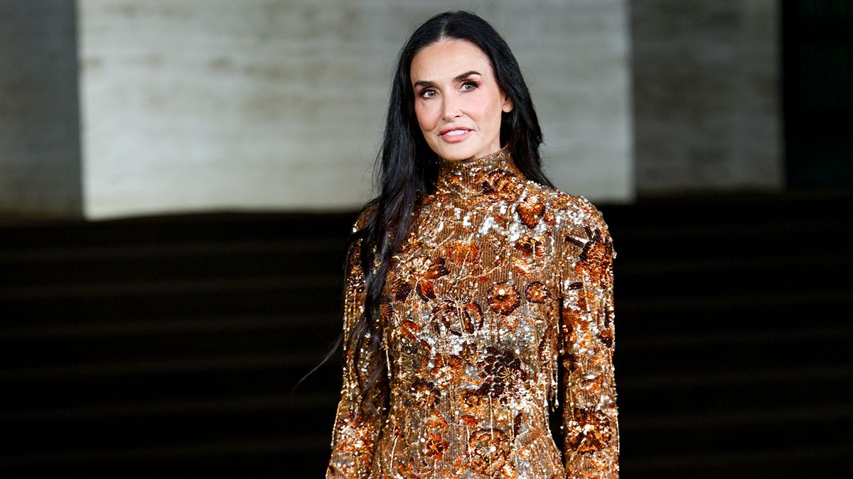 Изысканное платье Деми Мур Изысканное платье Деми Мур