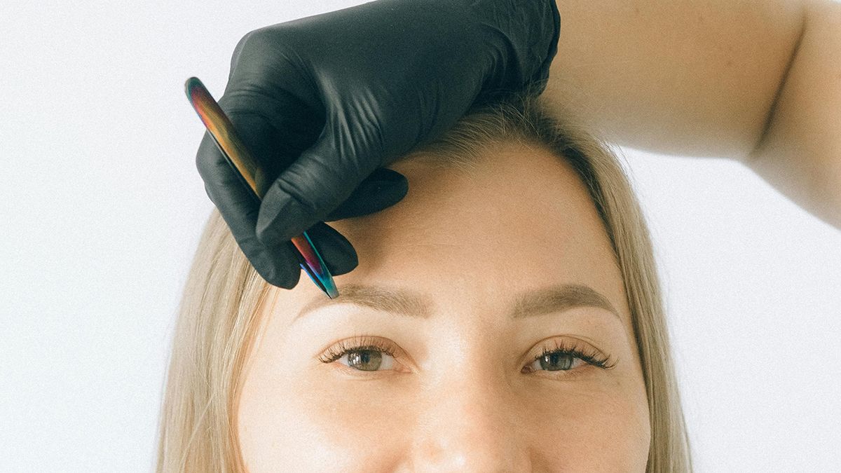 Поради візажистів щодо оформлення брів Поради візажистів щодо оформлення брів