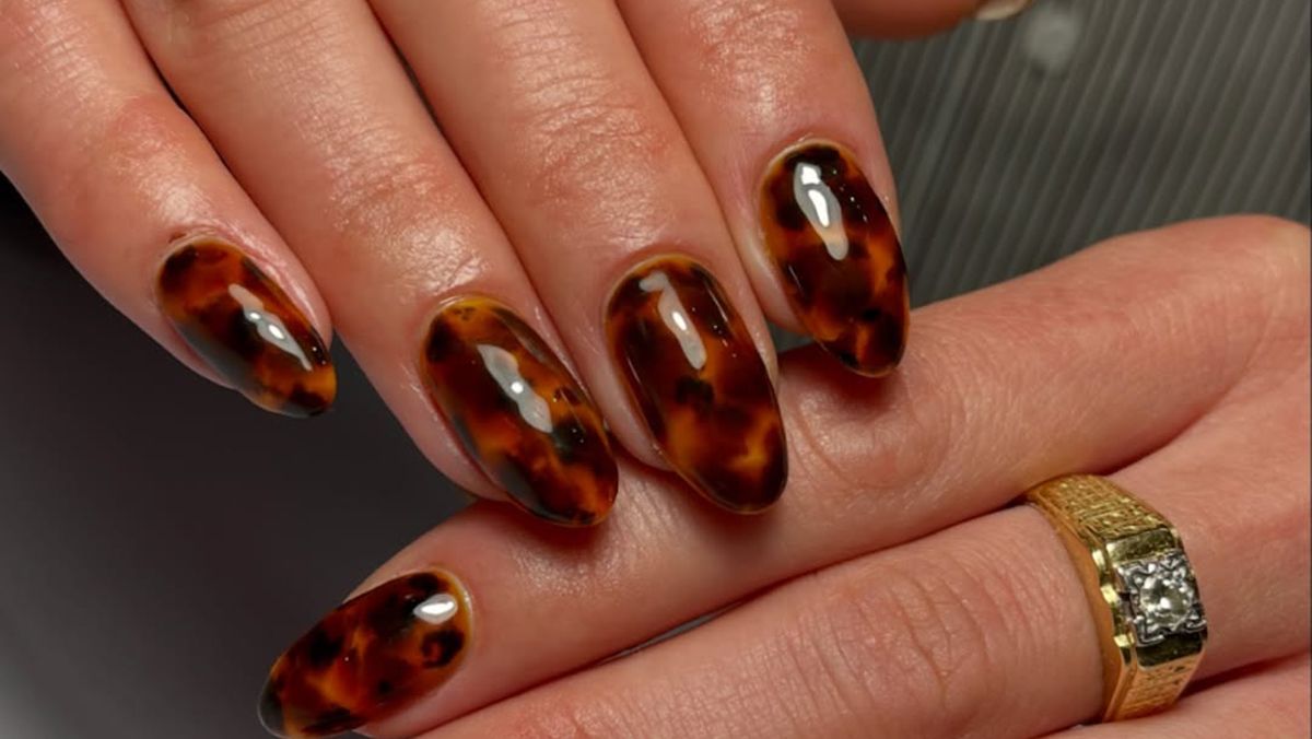 Стильный маникюр на зиму Стильный маникюр на зиму